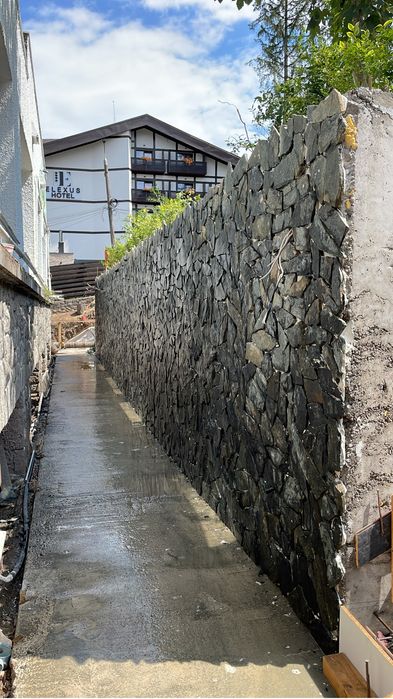 Executam orice fel de finisaje interioare si exterioare