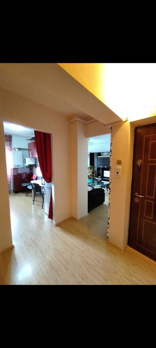 Vand apartament 3 camere mobilat