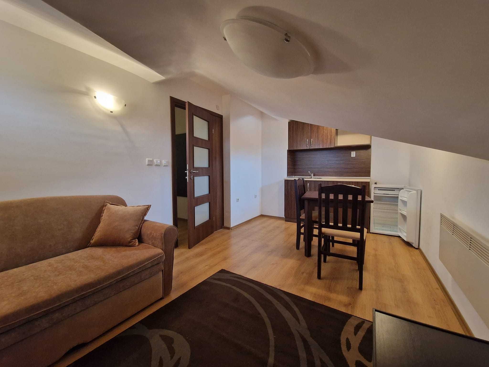 Обзаведен двустаен апартамент за продажба в комплекс Роял Парк, Банско