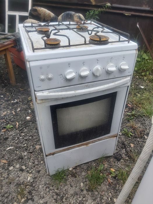 Продам газ плита рабочая