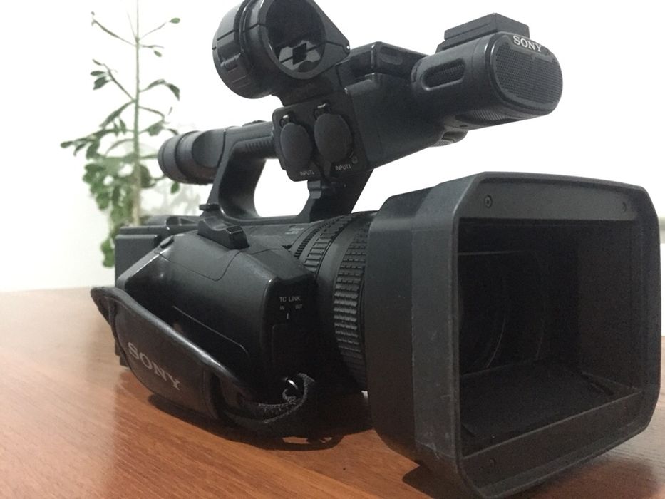 Продам Sony nx5m профессиональное видеокамера