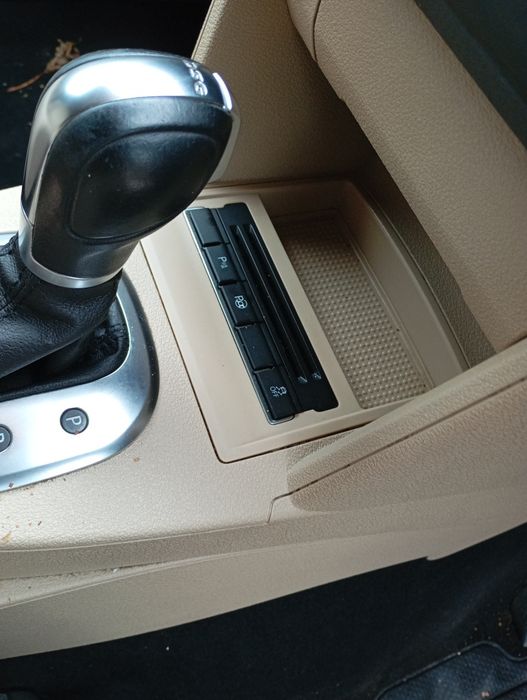 Фолксваген Тоаран 1.6 тди 2013 год дсг