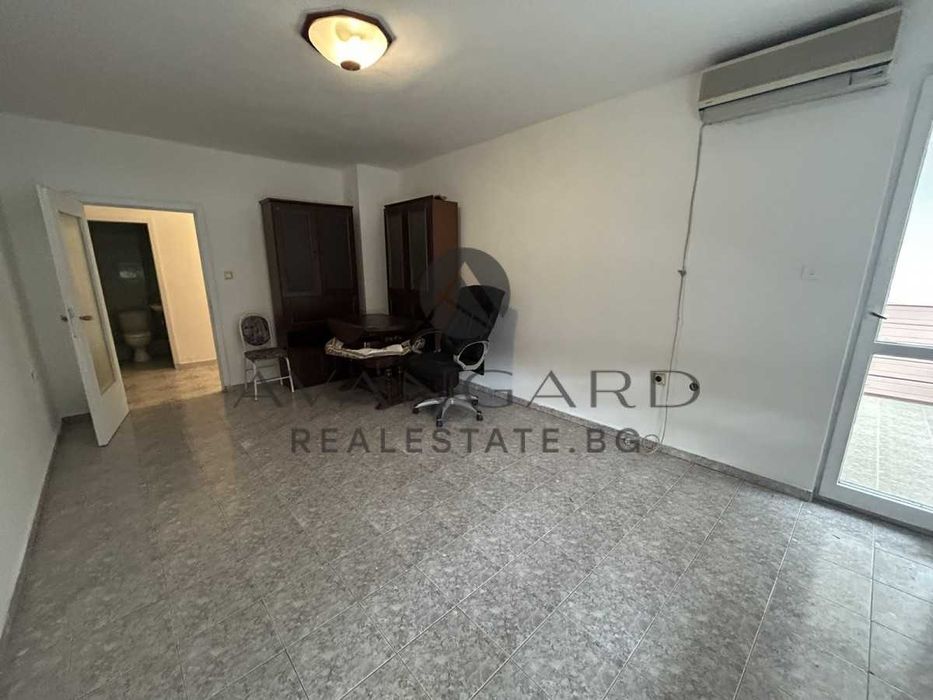 Продава се Тристаен апартамент в Пловдив, Тракия - 80 кв.м за 1849 €/кв.м - Снимка #1