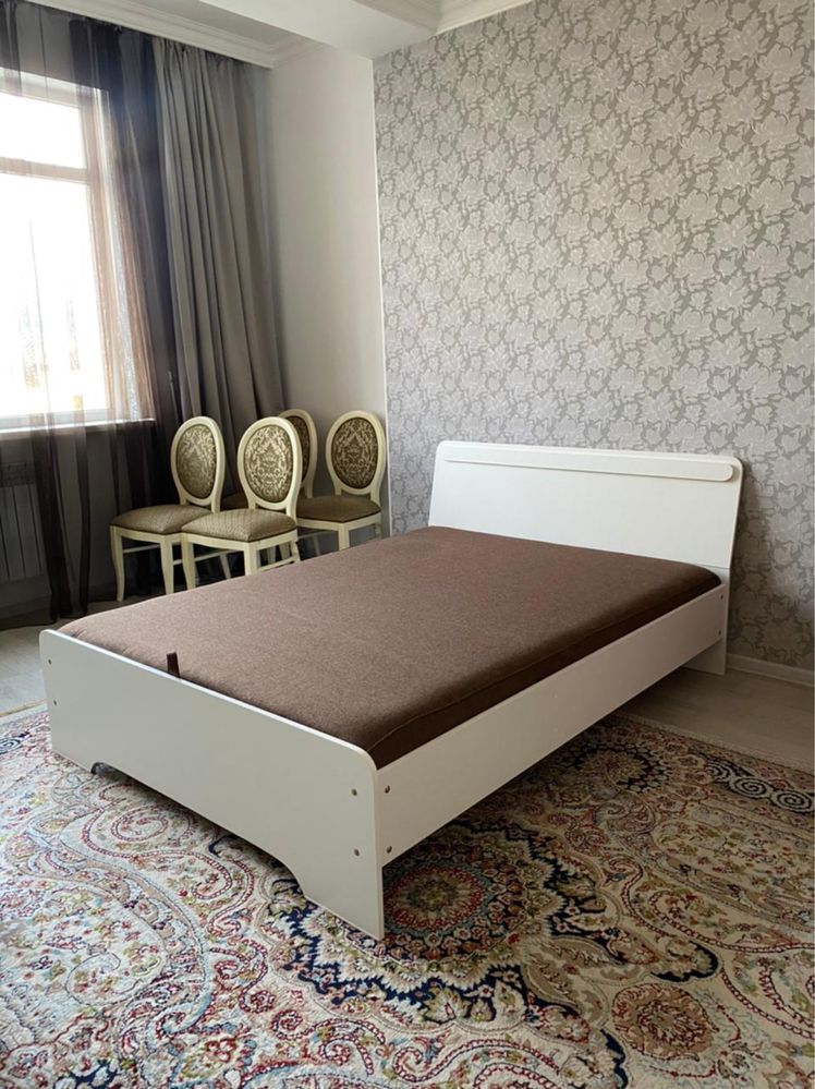 Двуспальная кровать 64000тг с матрасом