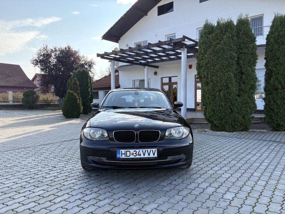 BMW Seria 1 Facelift 2008 – 2.0 Diesel 143 CP, Înmatriculat