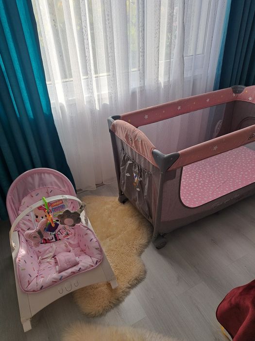 Продавам детска кошара, цена 90 лв. и люлеещо столче за 50 лв