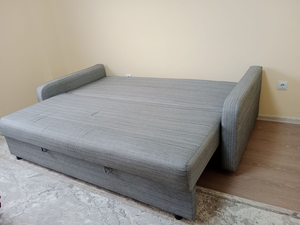 Продам гостинный диван