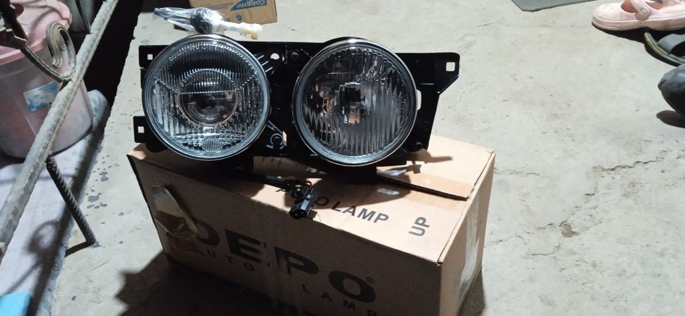 Фара передний на BMW E34 новый дубликат Депо