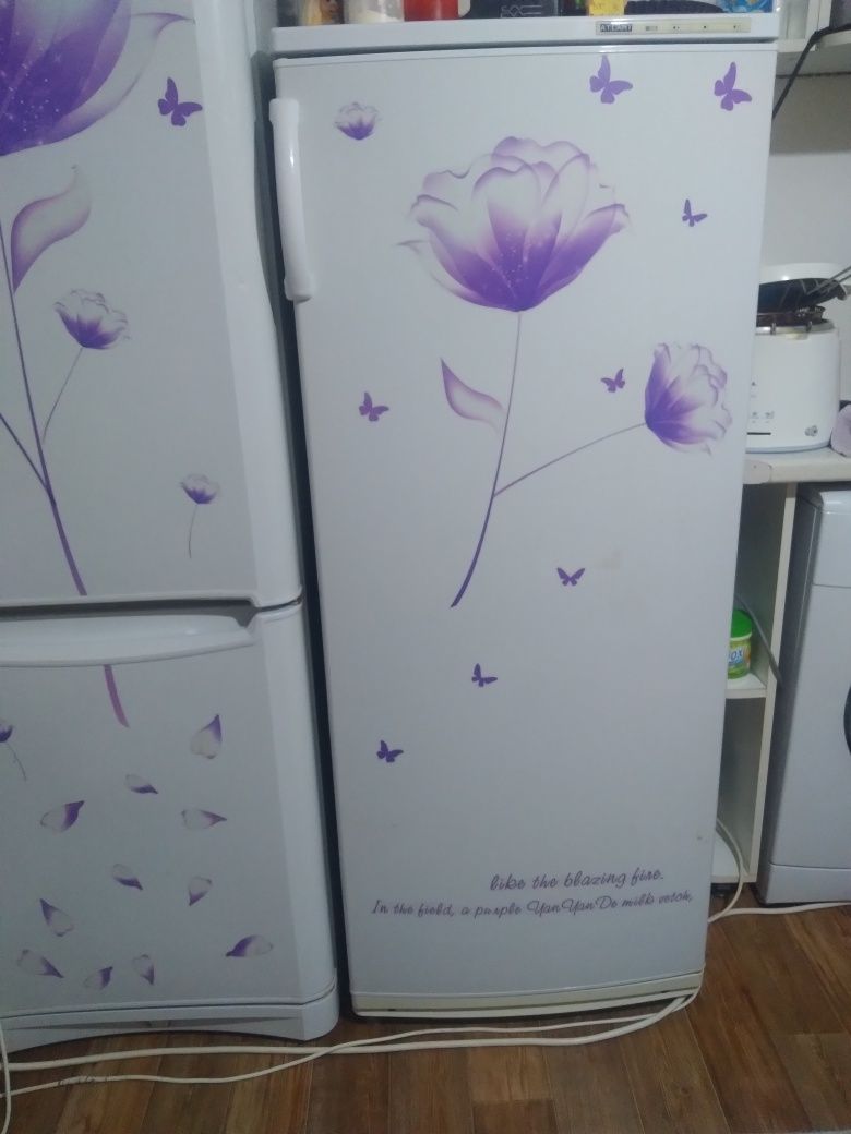 Продам морозильник