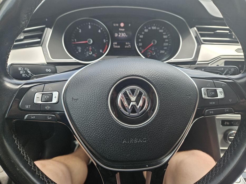 Volkswagen Passat B8 1.6 tdi automat Highline