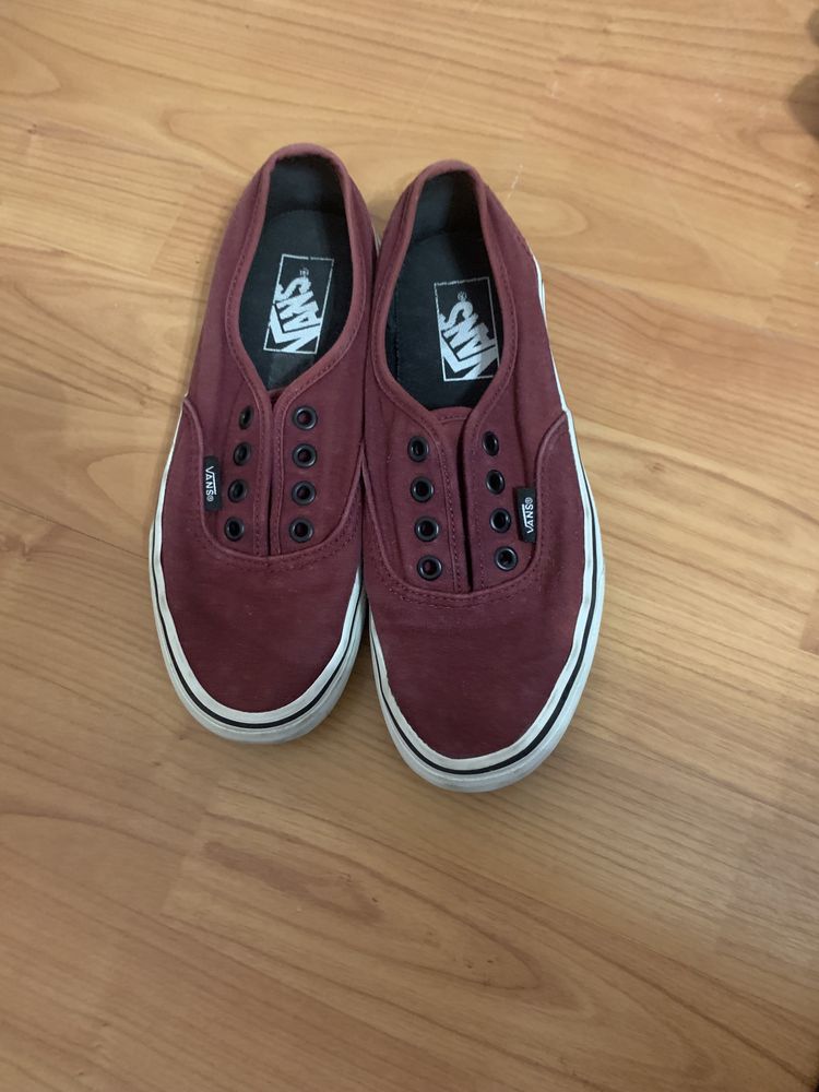 vând sneaker low VANS