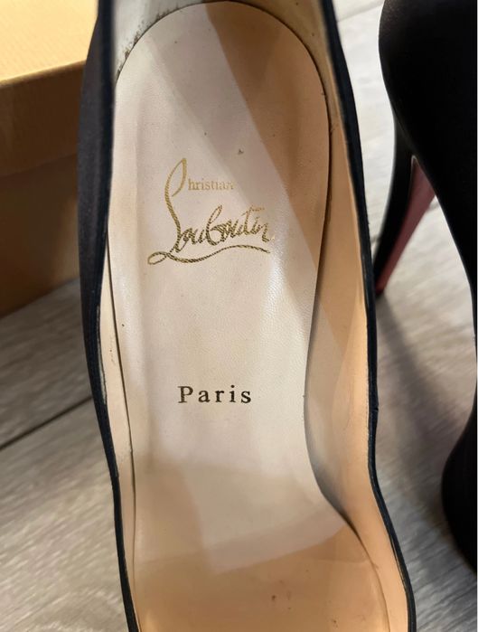 Pantofi Louboutin