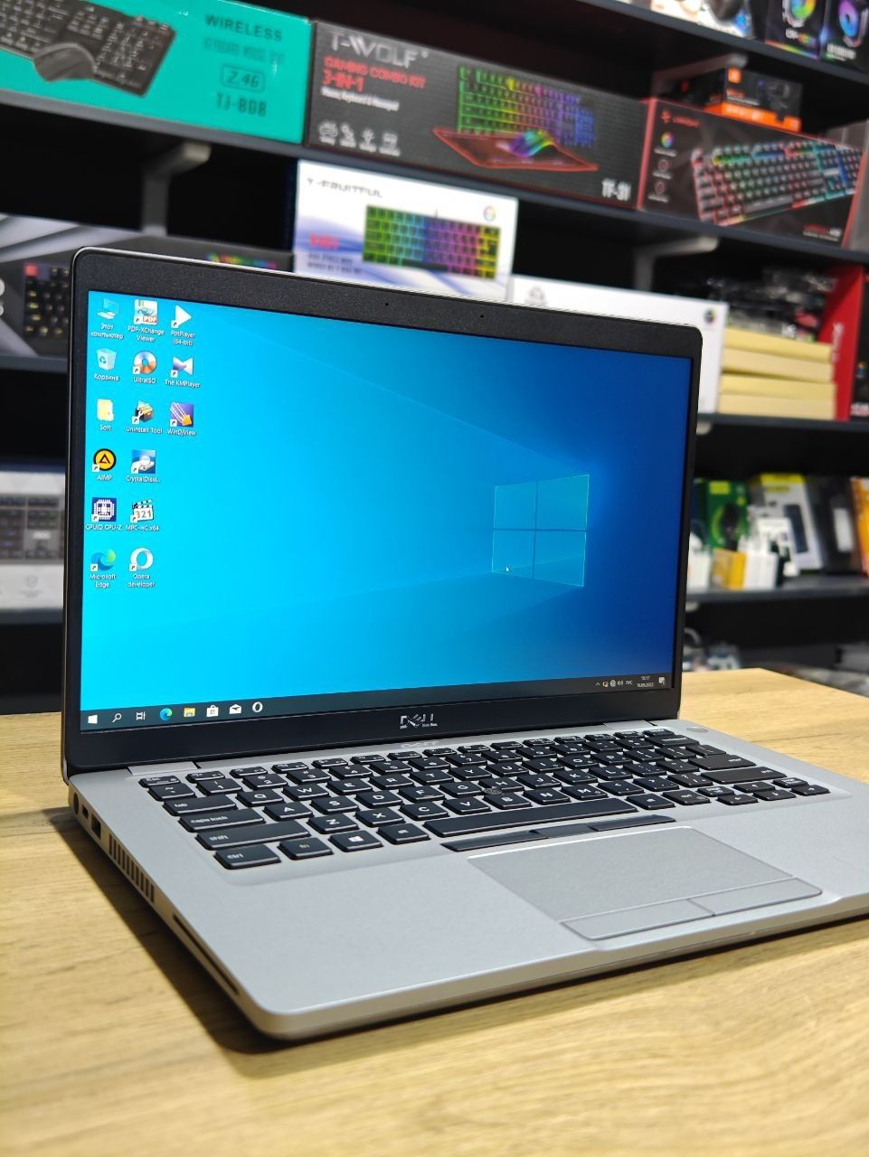 Ноутбук Dell i7 10610u/16g ddr4/SSD m2 512