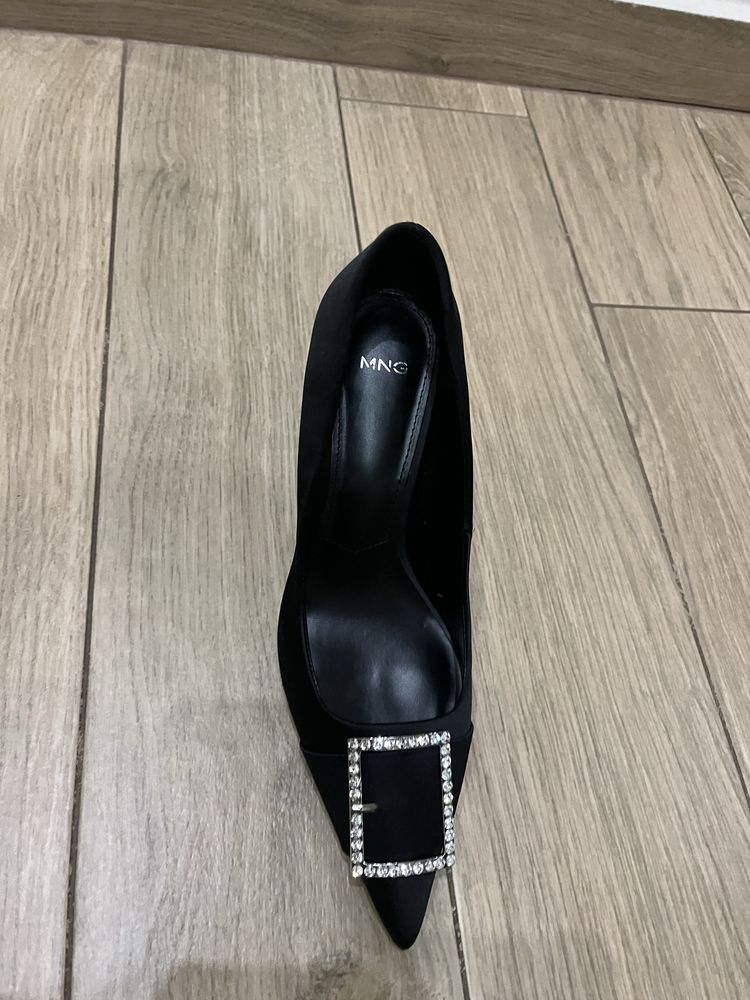 Vand pantofi Mango
