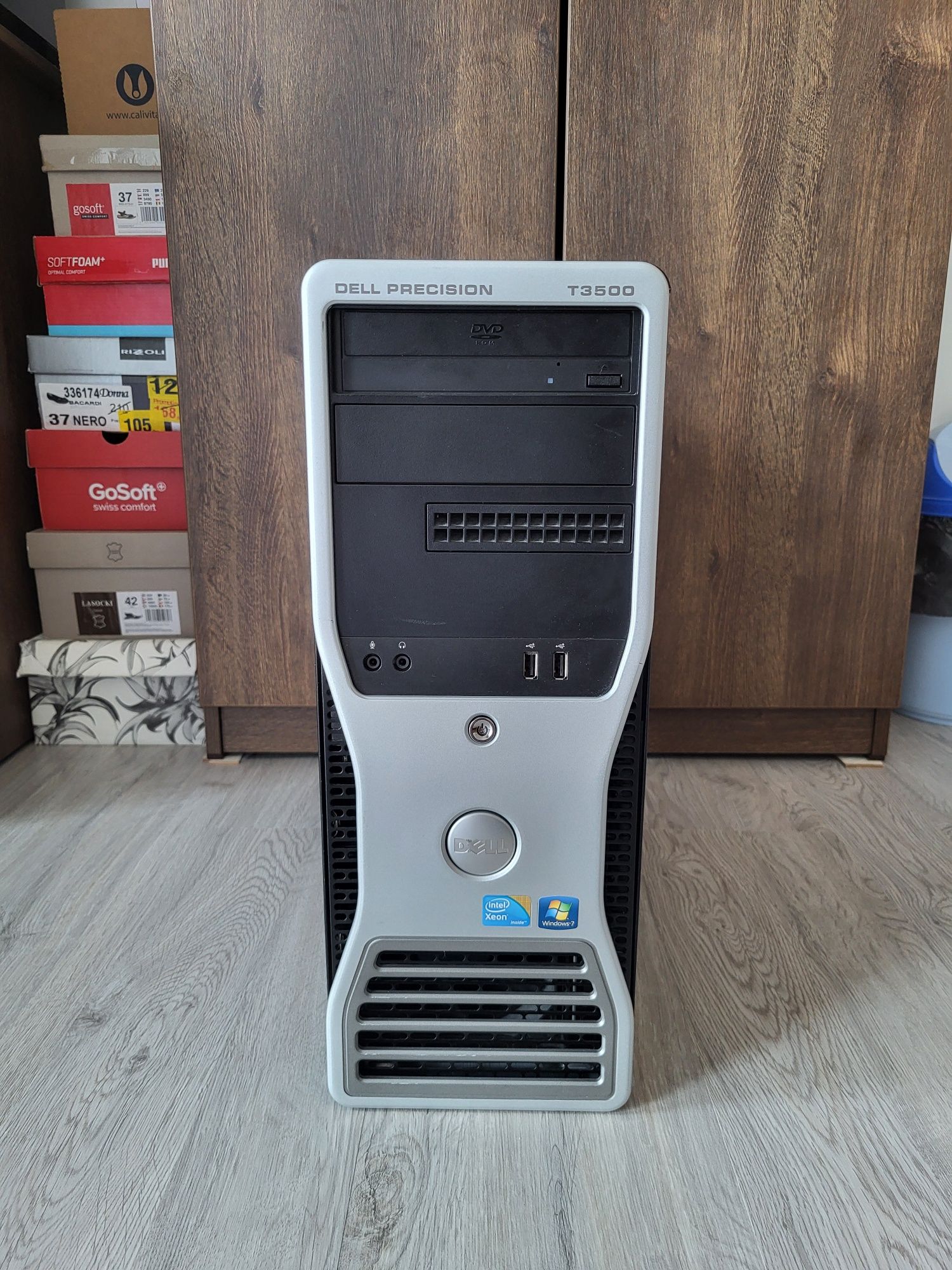 Dell Precision T3500 - stare excelentă