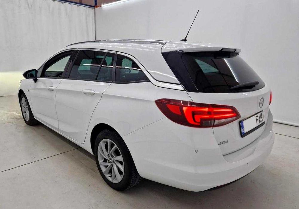 Astra K Elegance 1.5 CDTi 122cp. TVA deductibil. Unic proprietar.