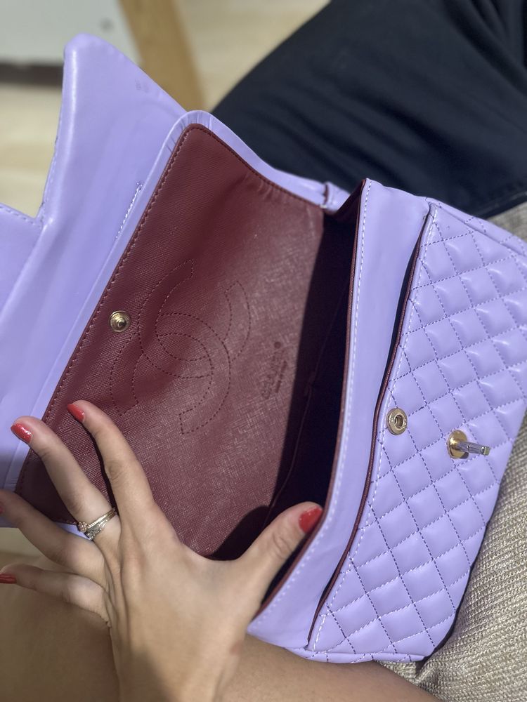 Лилава чанта Chanel