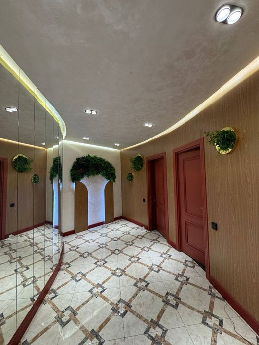 Аренда под офис Нурафшон, Кукча, 300м2 3000$ 1 линия!