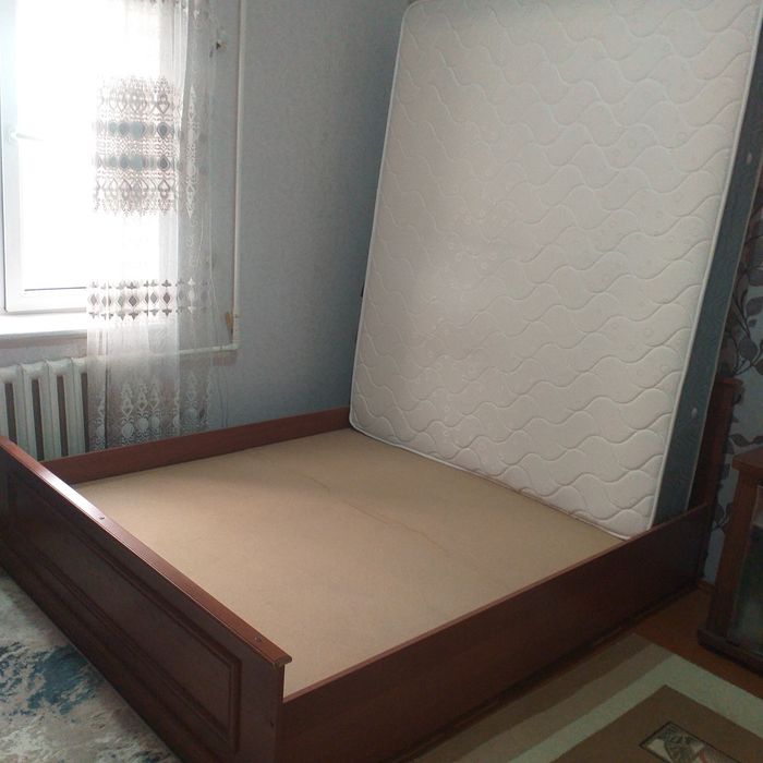 СРОЧНО! Продам 2х спальную кровать