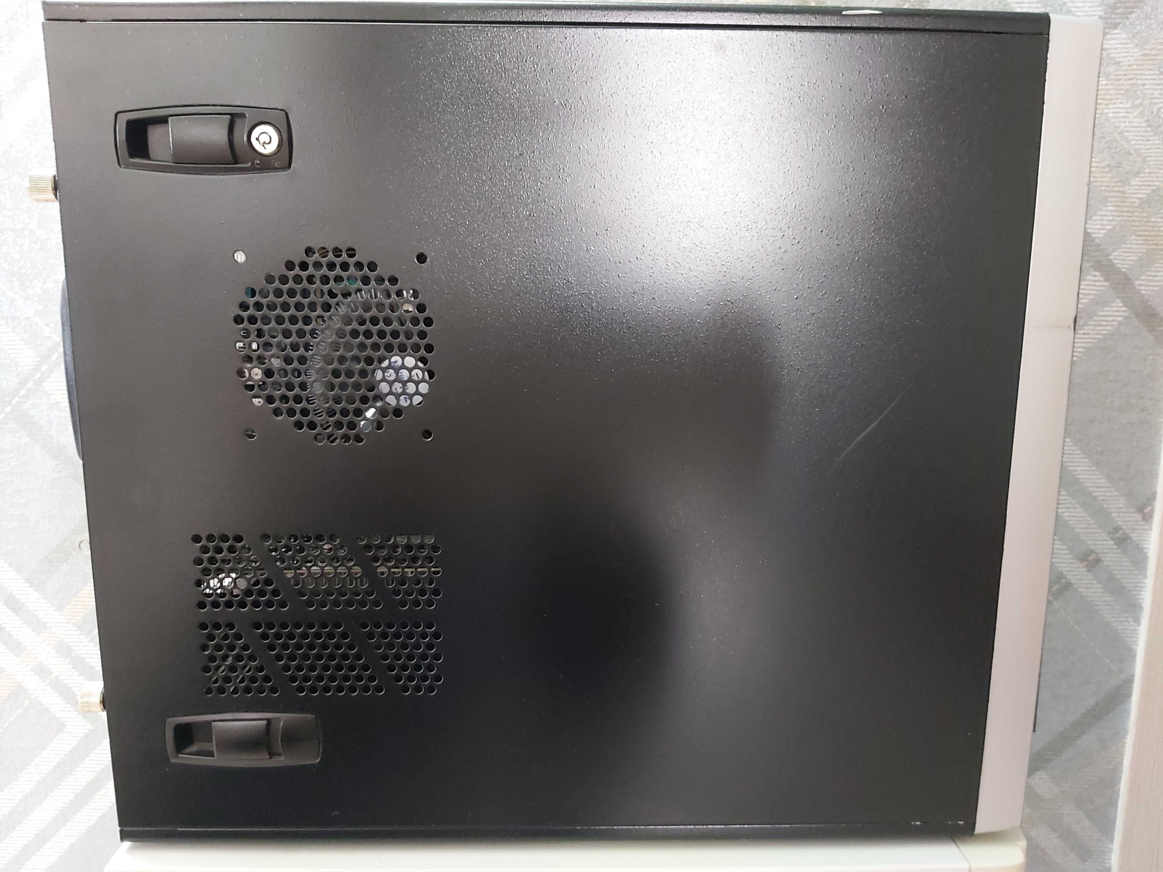 Компьютерный корпус Thermaltake Matrix