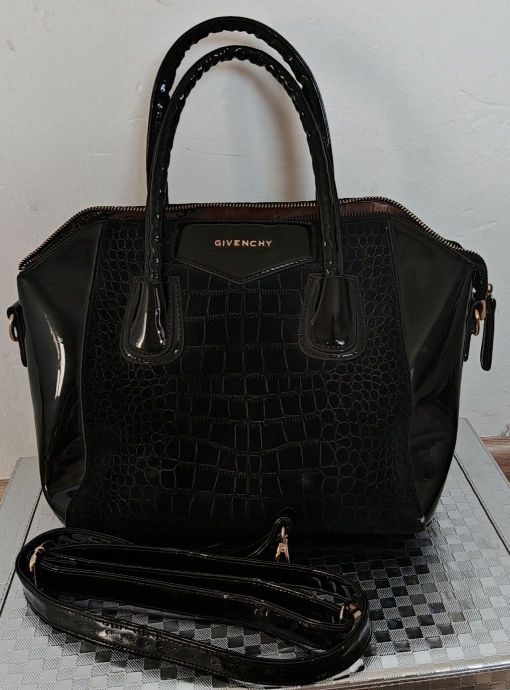 Сумка сумка givenchy