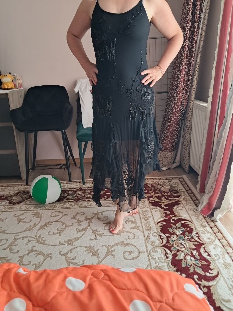 Vand rochie de seară mărgele