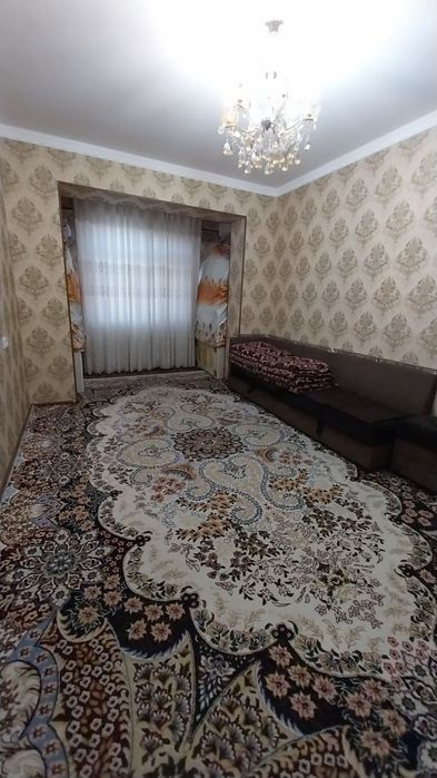 Navoiy shahrida 2 xona 3 xona qilingan uyimiz sotiladi arzon narxda