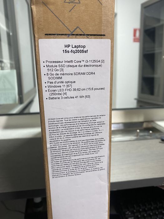 Laptop Hp   15s-fq2005sf i3  hard drive 512gb!Nou !