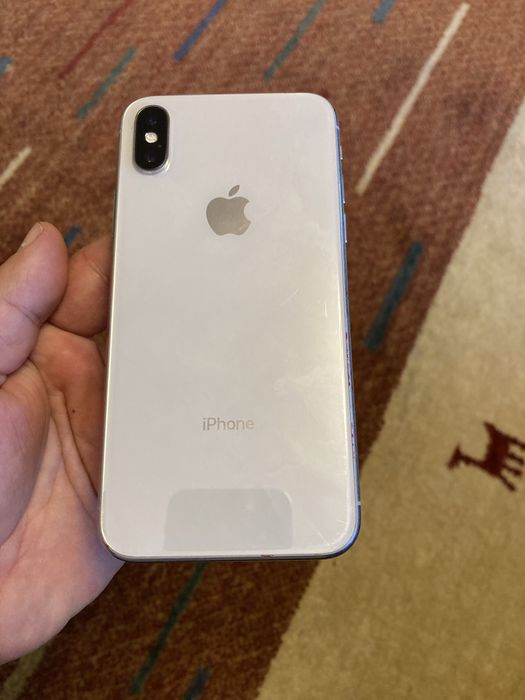 Vand telefon Iphone X defect numai porneste