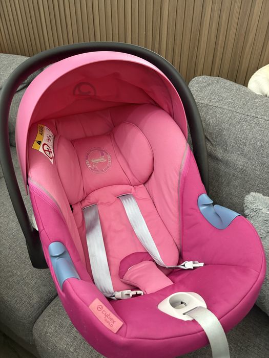 Cybex стол за кола