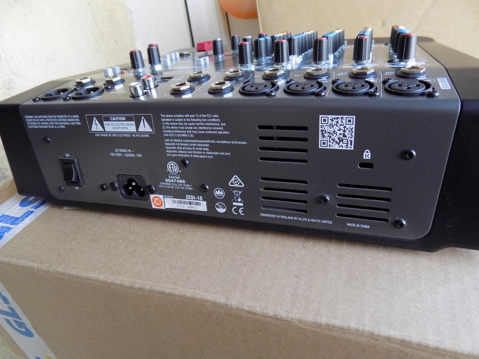 Mixer Analog Xone ZEDi 10