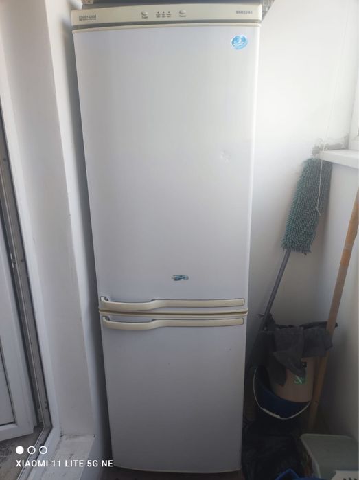 Продам холодильник самсунг