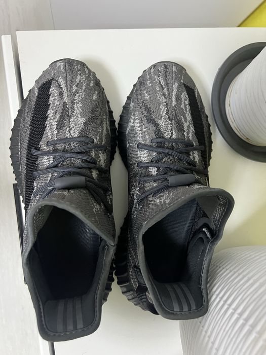 Yeezy V2 350 Dark salt