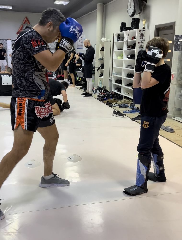 Antrenor personal pentru toate varstele kickboxing Box MMA