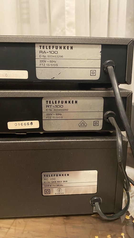 Linie Telefunken R100 in perfecta stare