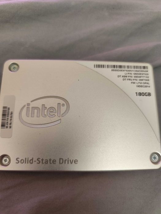 intel SSD pro 2500 series 180gb