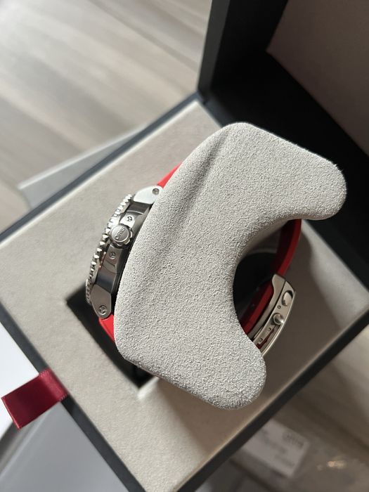 Оригинален мъжки часовник Oris Aquis Date Relief 43.5mm