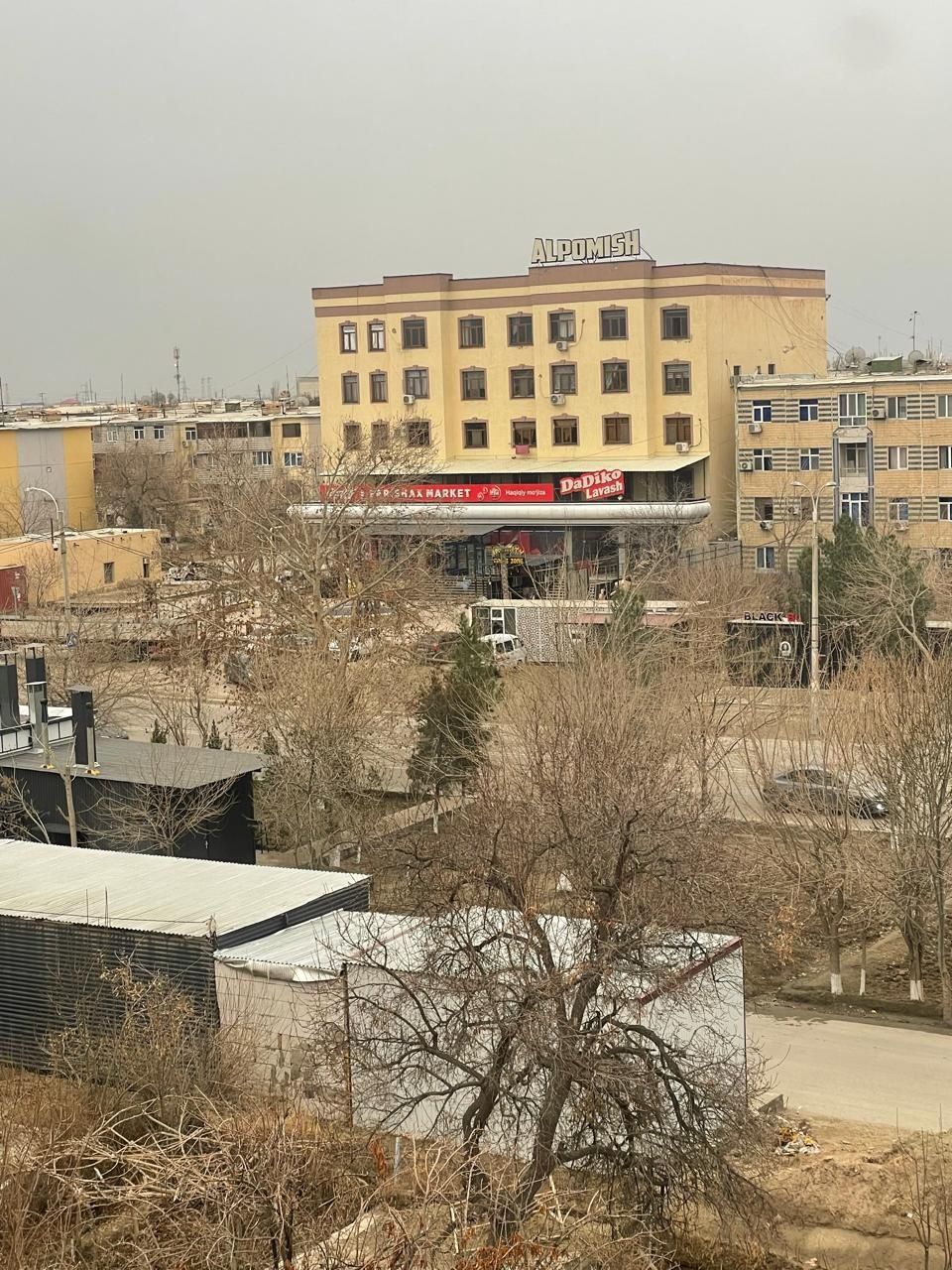Продаю 2х комнатную квартиру в центре города(конечка)