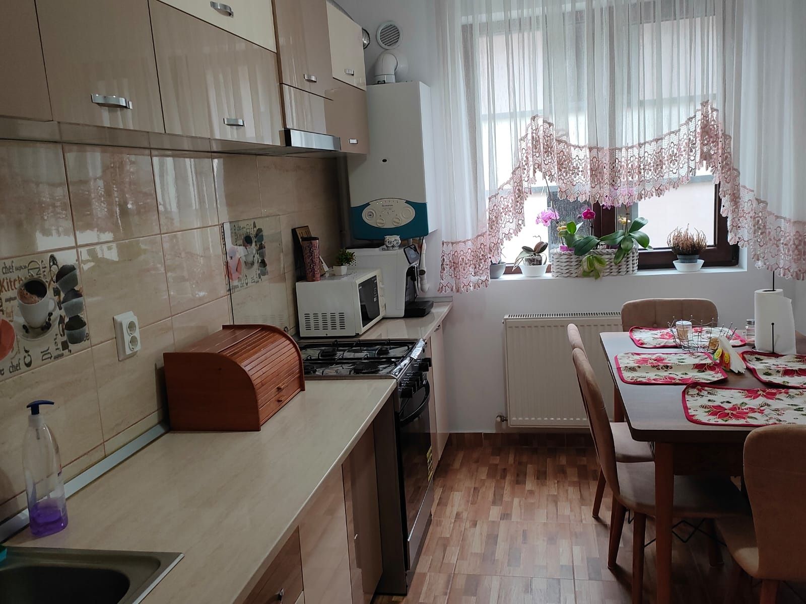 Închiriez apartament 2 camere