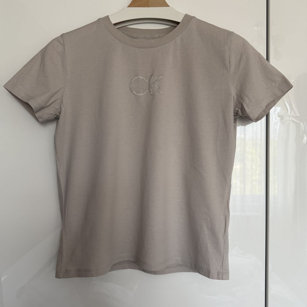 DKNY, Calvin Klein