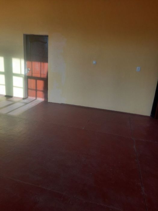 Сотилади зудлик билан 7 соток 7 хона подвали билан Каттаккургон шахар