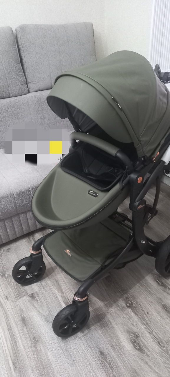 Продам новую коляску