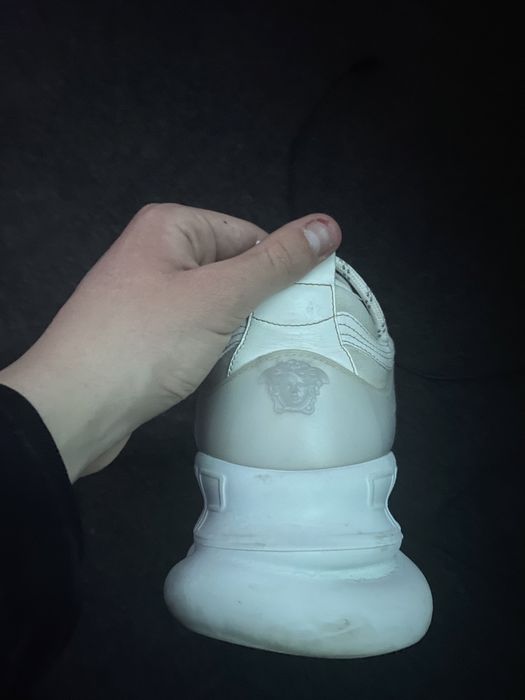 versace chain reaction