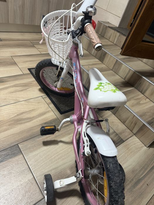 Vand bicicleta 2-3 ani  roz