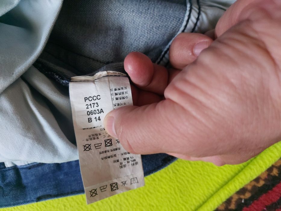 Emporio Armani-М-Оригинални