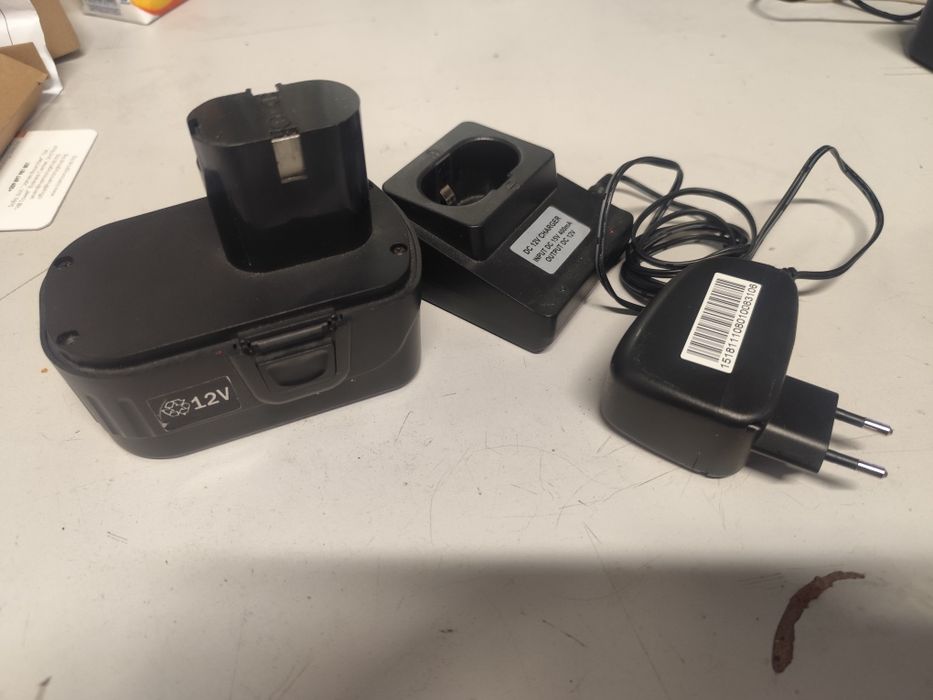 Продавам батерии за винтоверти