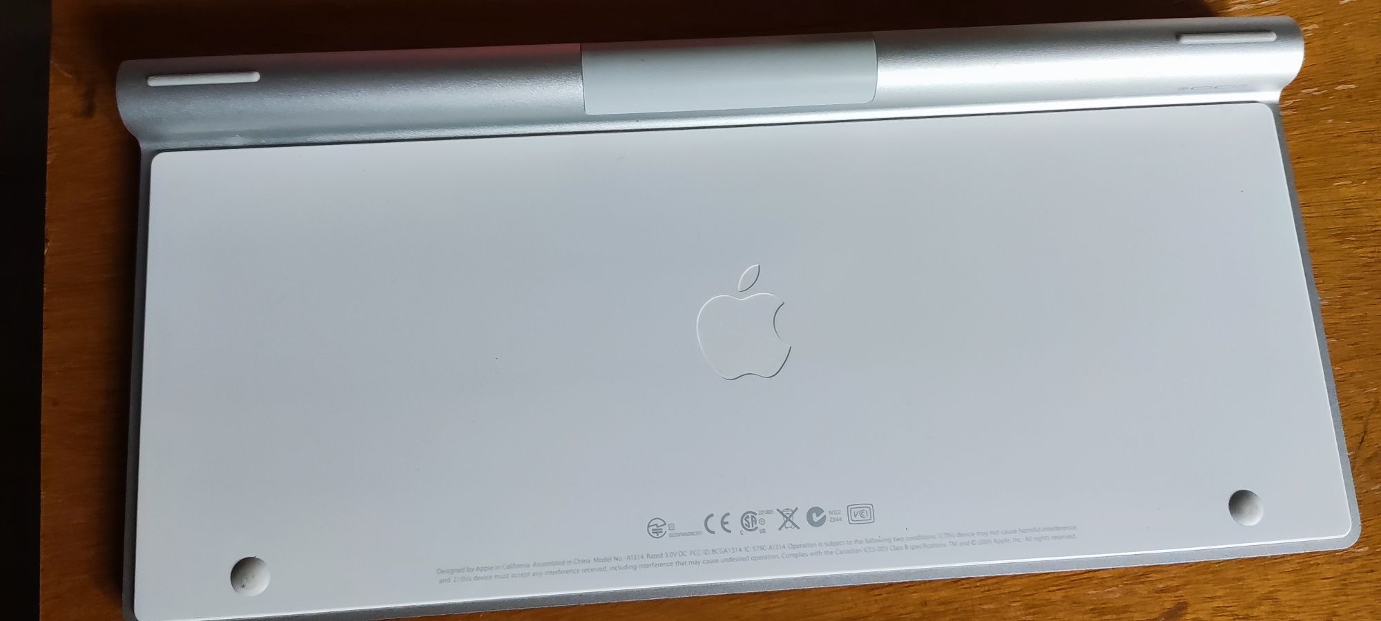 Клавиатура Apple