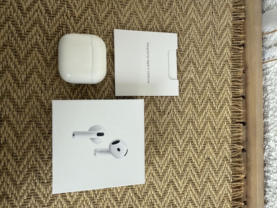 Apple Airpods 4 ОРИГИНАРНИ