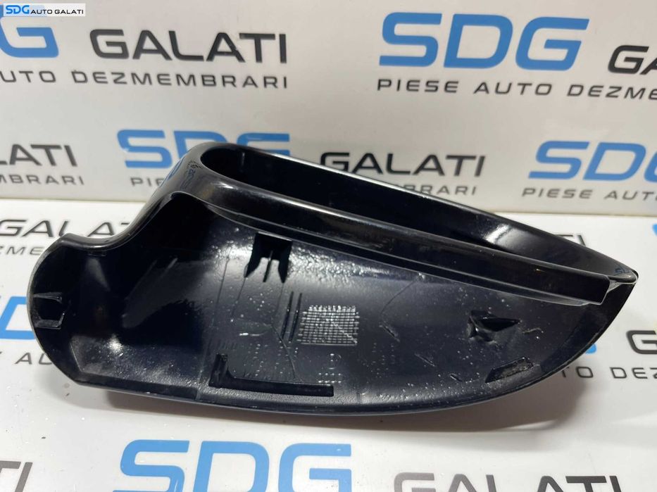Capac Carcasa Oglinda Dreapta Culoare LC9X Volkswagen Golf 6 Break Combi 2008 - 2014 Cod 1K0857538