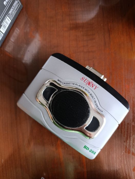 Продам кассетный плеер